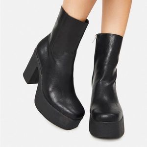 LAMODA My Hero Platform Ankle Boots NWT